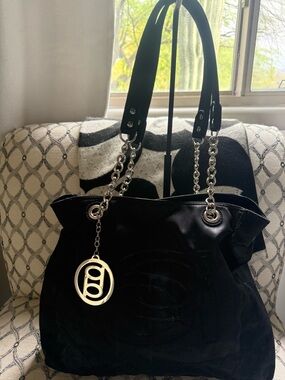 Bebe Black Chain-Handle Women's Tote/Shoulder Bag-EUC